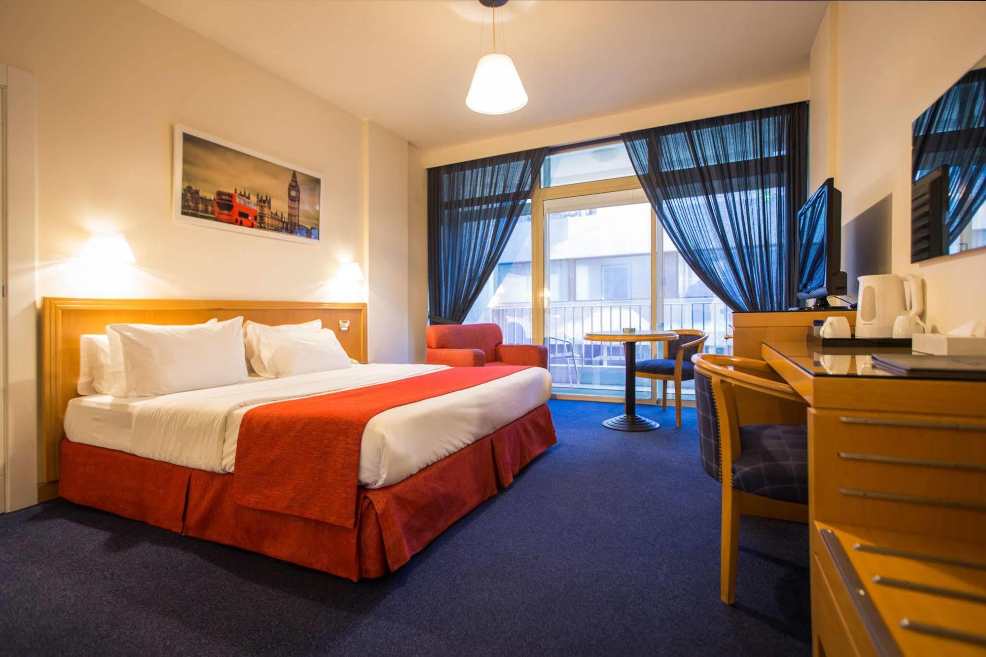 Hotel Cavalier Bejrút Kültér fotó